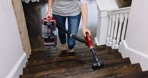 Shark Navigator Lift-Away Speed Zero-M ZU561 Review - Upright Vacuum - Lift-Away mode