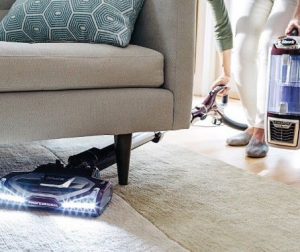 Shark Rotator Powered Lift-Away TruePet NV752 Upright Vacuum Review - Lift-Away